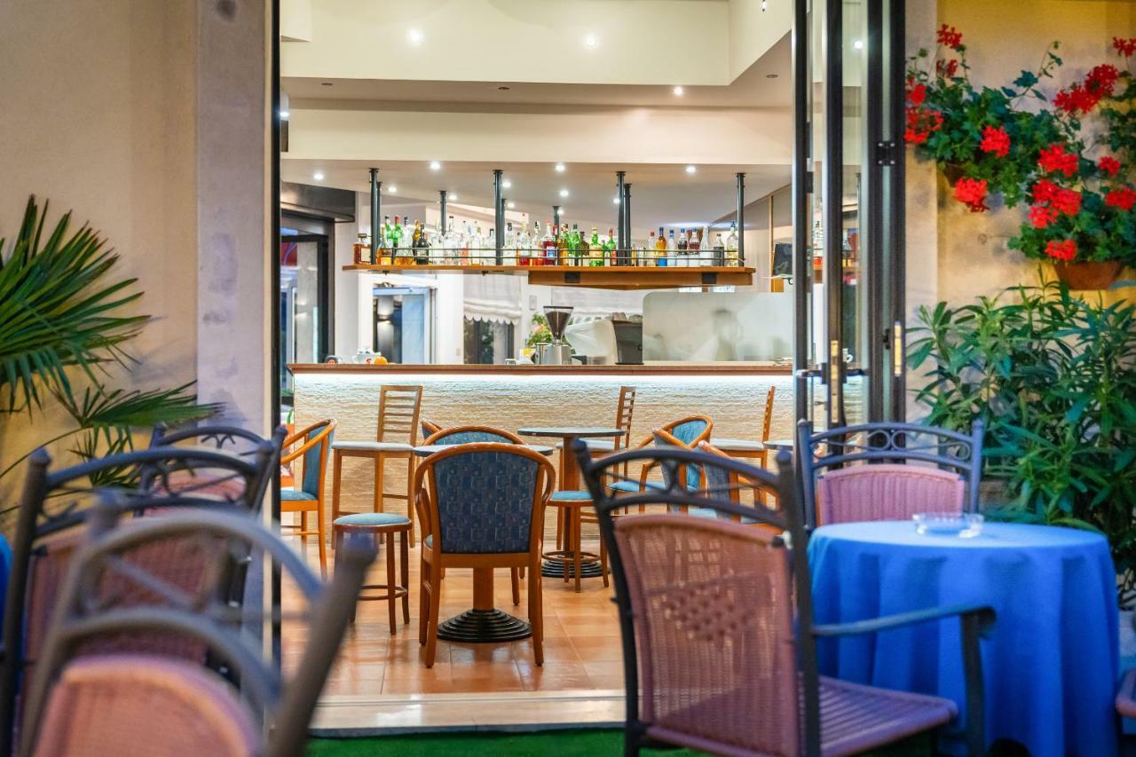 Hotel Stoccarda Caorle Kültér fotó