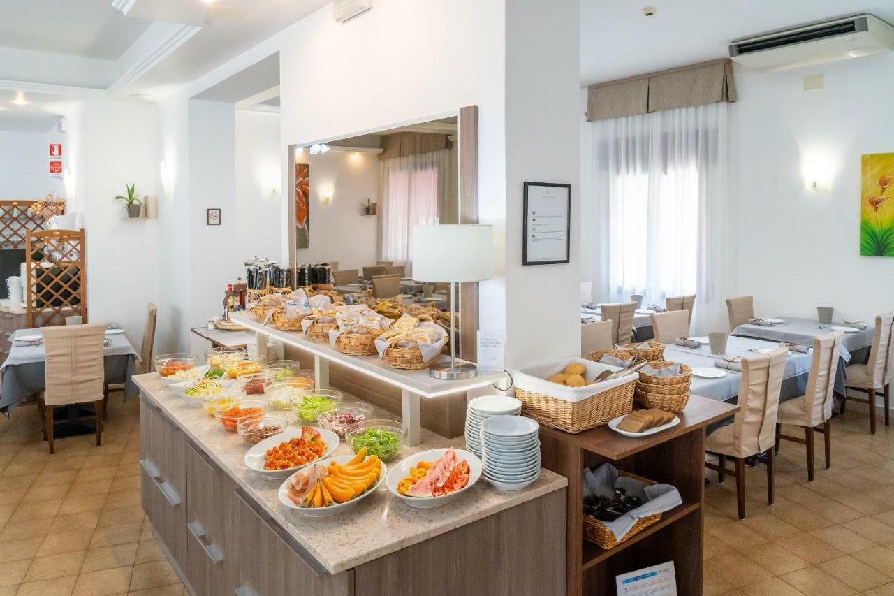 Hotel Stoccarda Caorle Kültér fotó