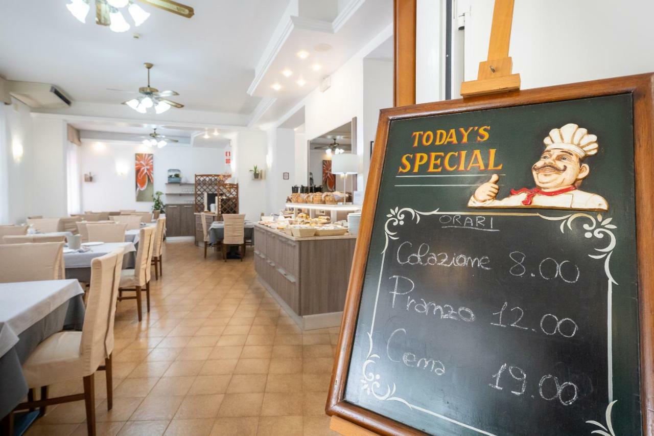 Hotel Stoccarda Caorle Kültér fotó
